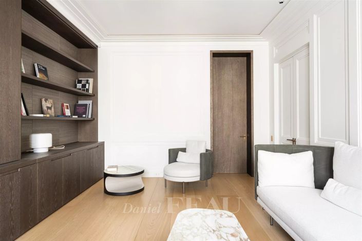 Image No.17-4 Bed Apartment for sale