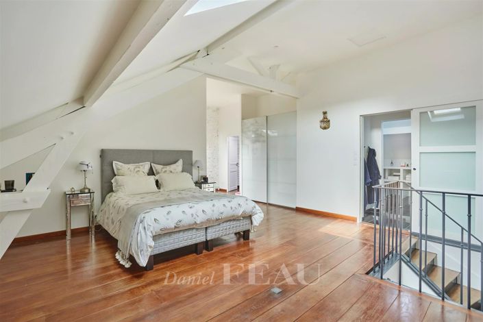 Image No.15-5 Bed House for sale