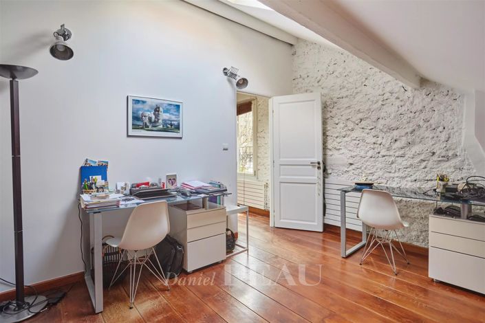 Image No.31-5 Bed House for sale