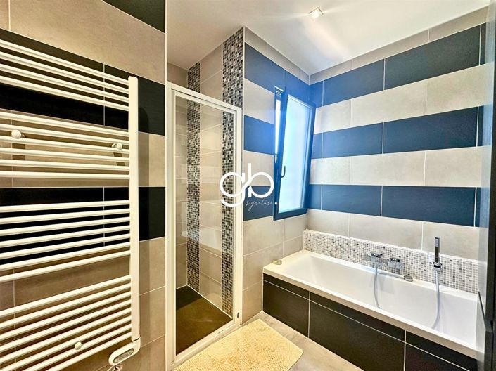 Image No.15-5 Bed House for sale