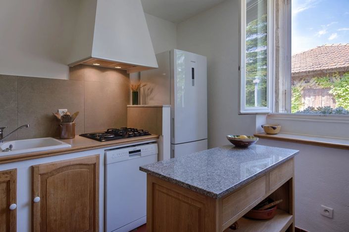 Image No.11-5 Bed House for sale