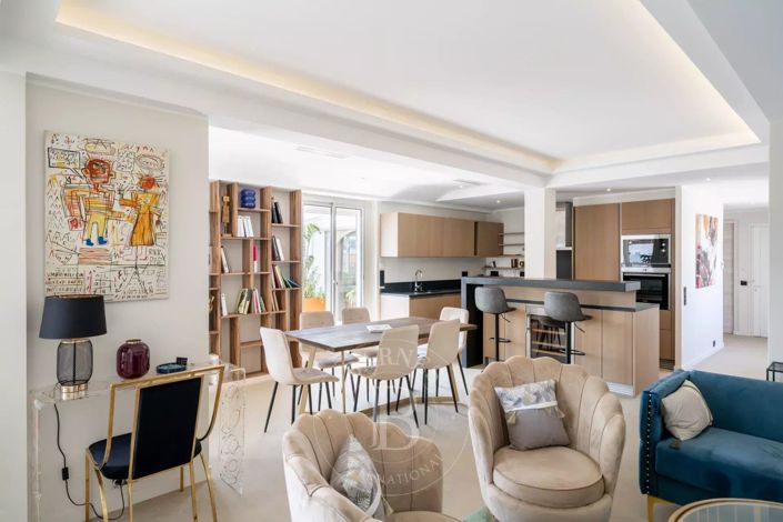 Image No.18-3 Bed Apartment for sale