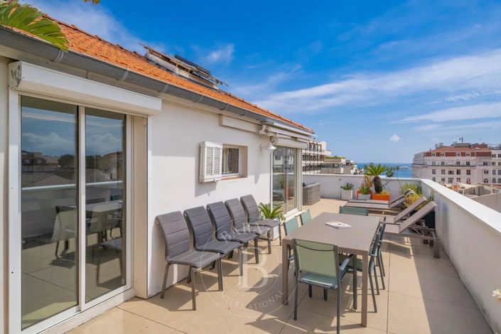 Image No.7-3 Bed Apartment for sale