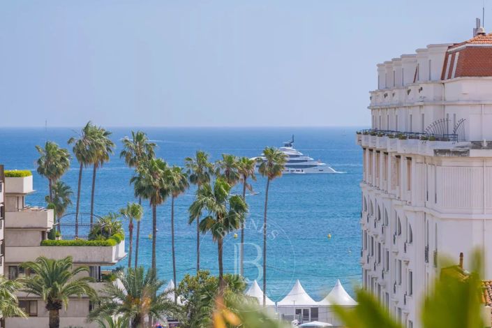 Image No.8-3 Bed Apartment for sale