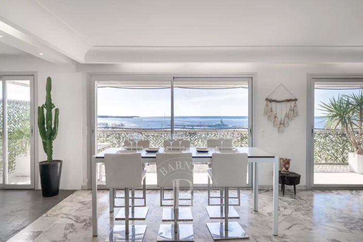 Image No.1-3 Bed Apartment for sale