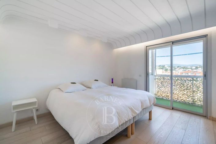 Image No.16-3 Bed Apartment for sale