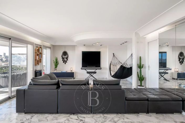 Image No.8-3 Bed Apartment for sale