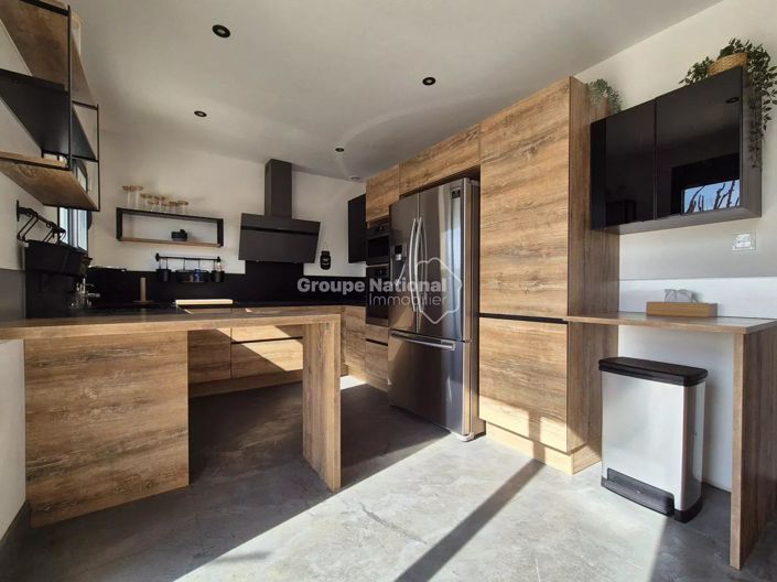 Image No.5-4 Bed House for sale