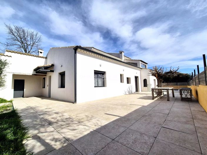 Image No.6-4 Bed House for sale