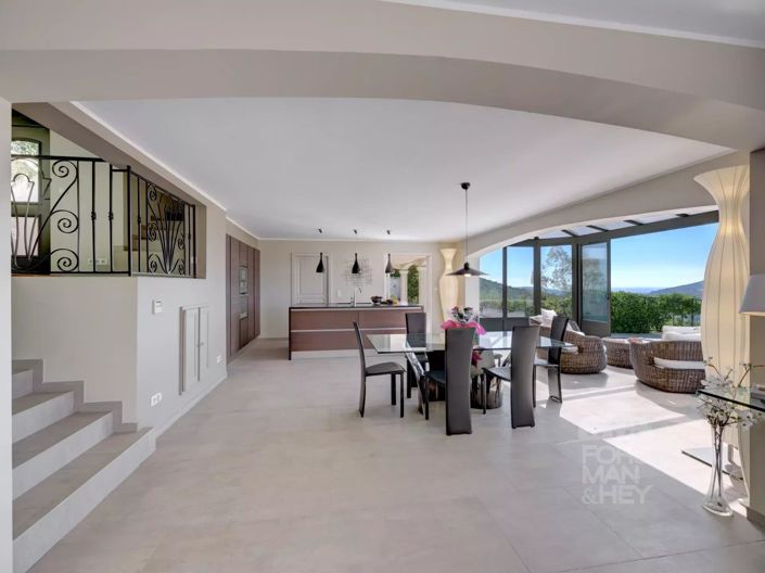 Image No.5-4 Bed House for sale