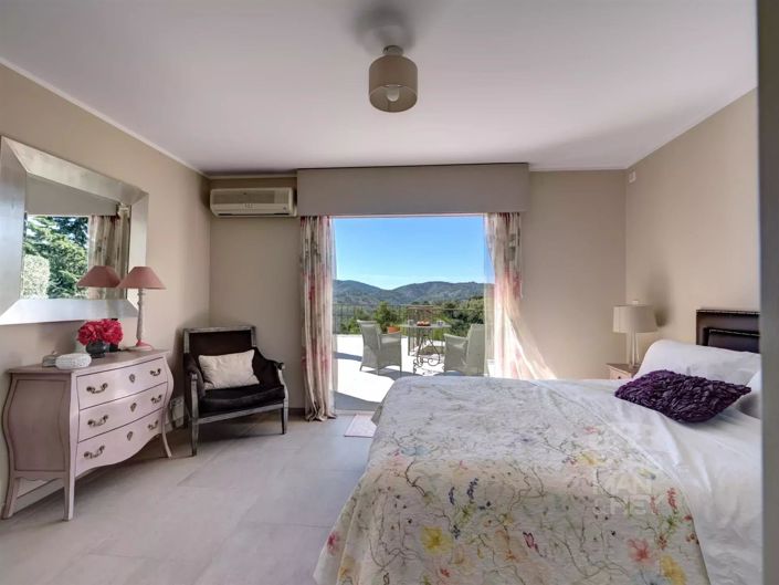 Image No.7-4 Bed House for sale