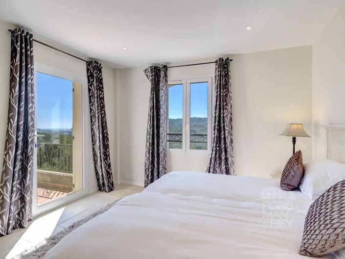 Image No.9-4 Bed House for sale