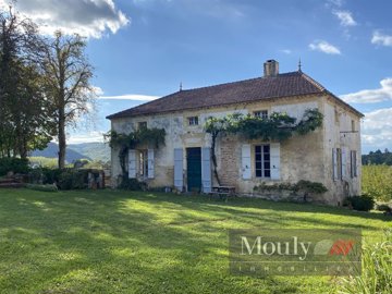 5 Bed House for sale