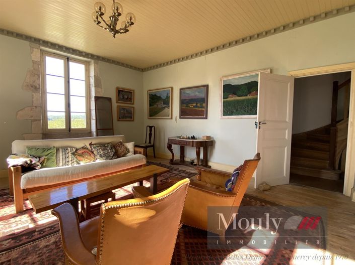 Image No.11-5 Bed House for sale