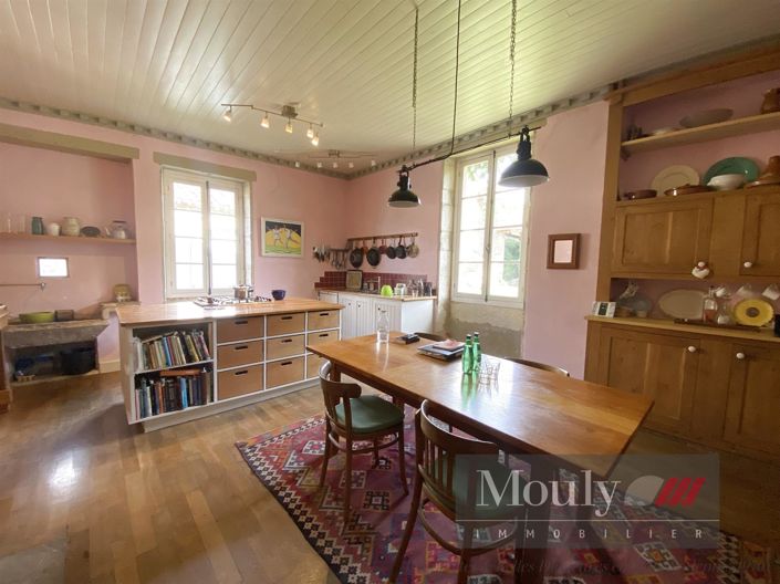 Image No.3-5 Bed House for sale