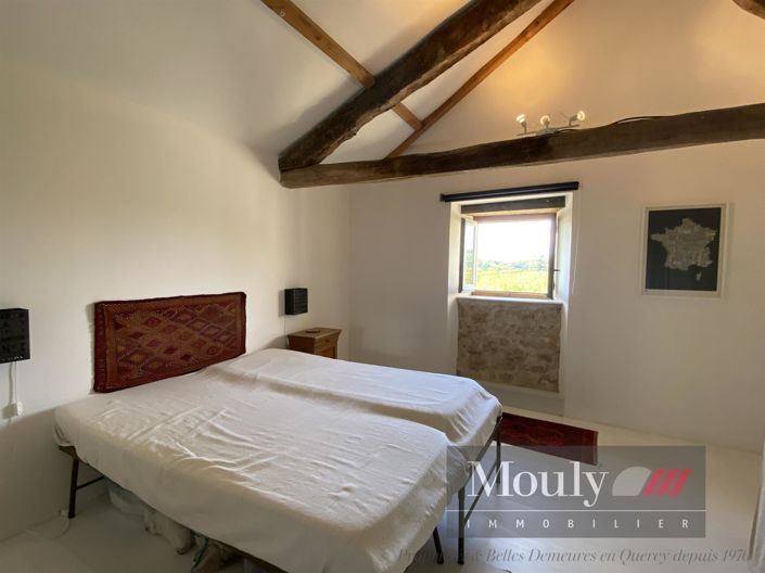 Image No.30-5 Bed House for sale