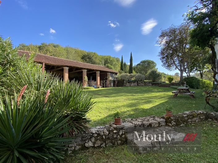 Image No.7-5 Bed House for sale