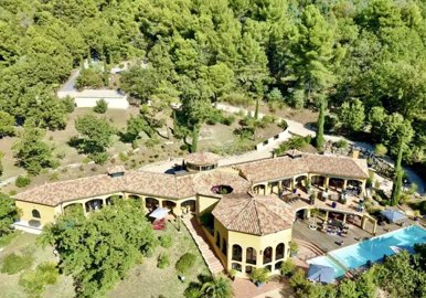 6 Bed House for sale