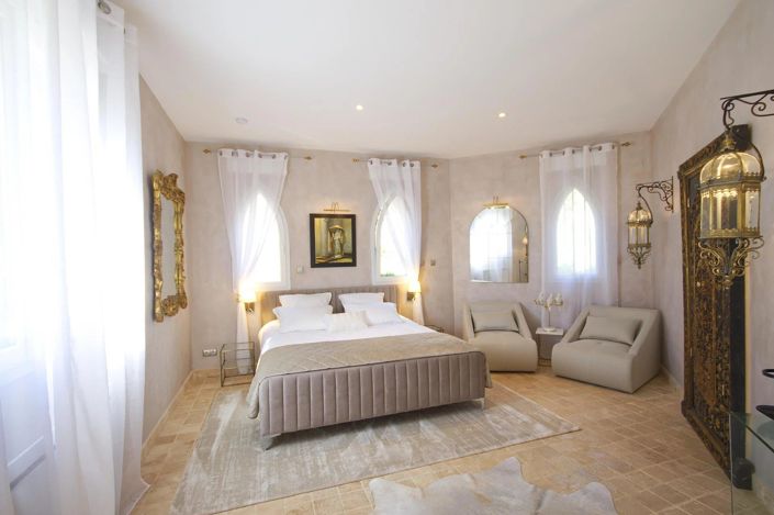 Image No.14-6 Bed House for sale