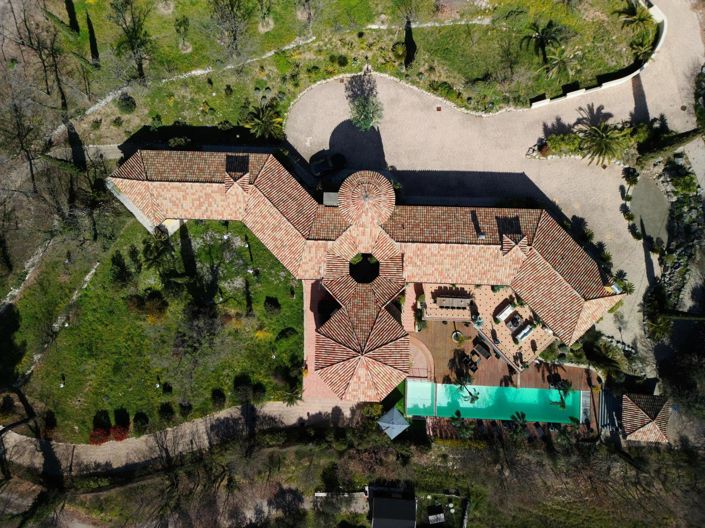 Image No.24-6 Bed House for sale