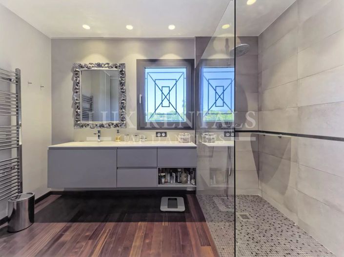 Image No.22-4 Bed House for sale