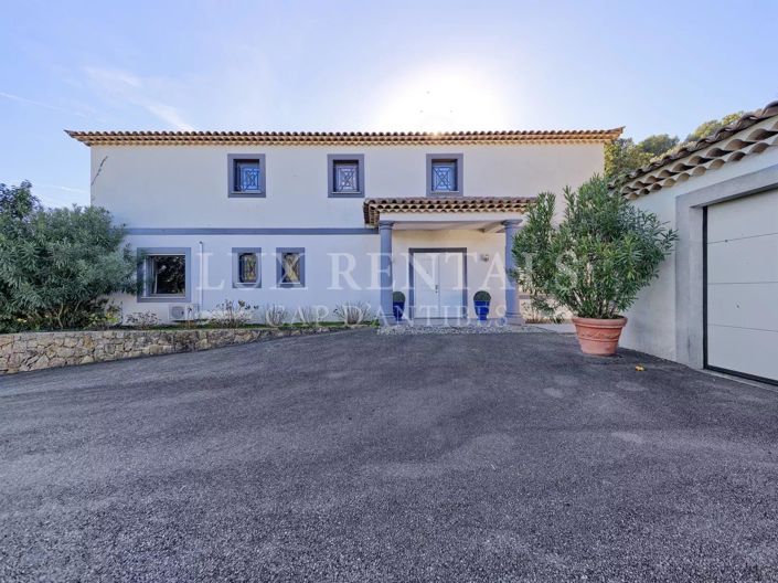 Image No.25-4 Bed House for sale