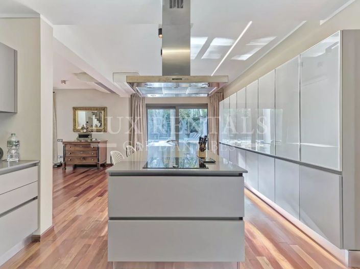 Image No.9-4 Bed House for sale