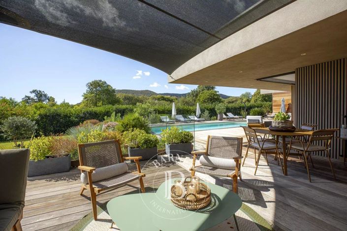 Image No.13-4 Bed House for sale