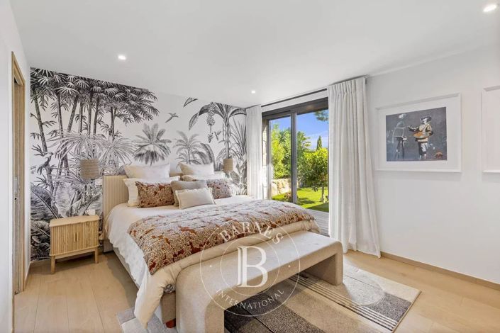 Image No.9-4 Bed House for sale