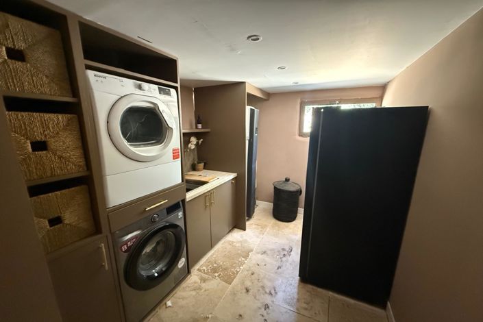 Image No.15-4 Bed House for sale