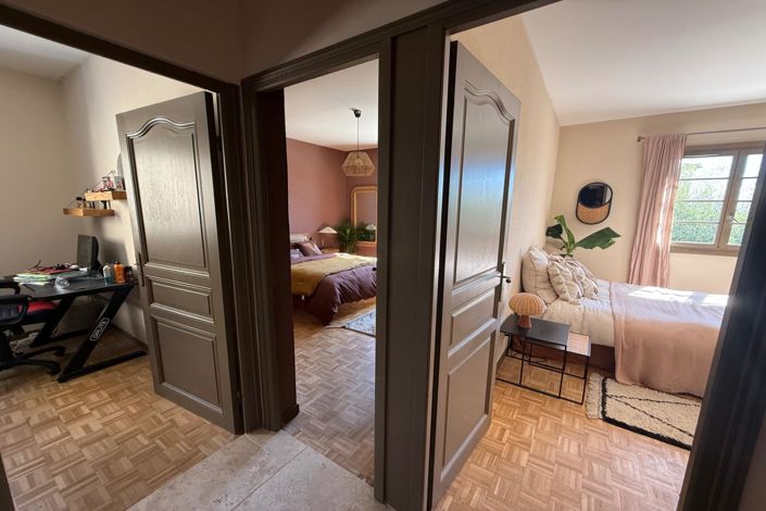 Image No.16-4 Bed House for sale