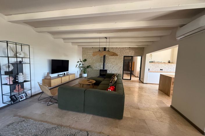 Image No.2-4 Bed House for sale