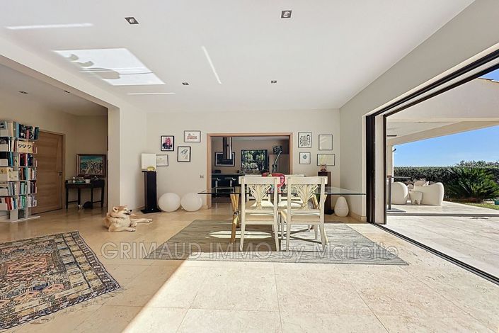 Image No.10-4 Bed House for sale