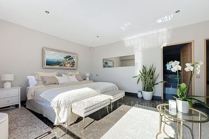 Image No.12-4 Bed House for sale