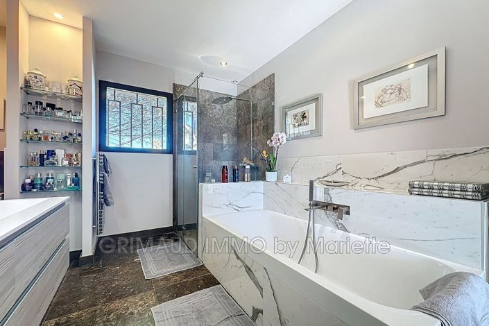 Image No.13-4 Bed House for sale