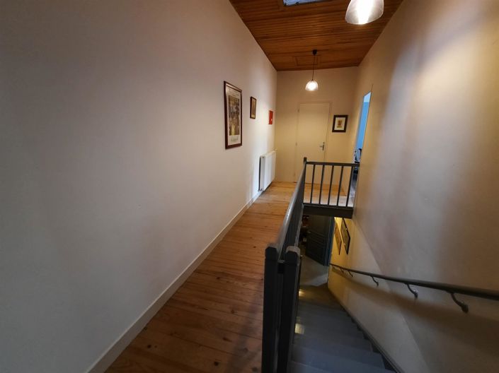 Image No.10-5 Bed House for sale