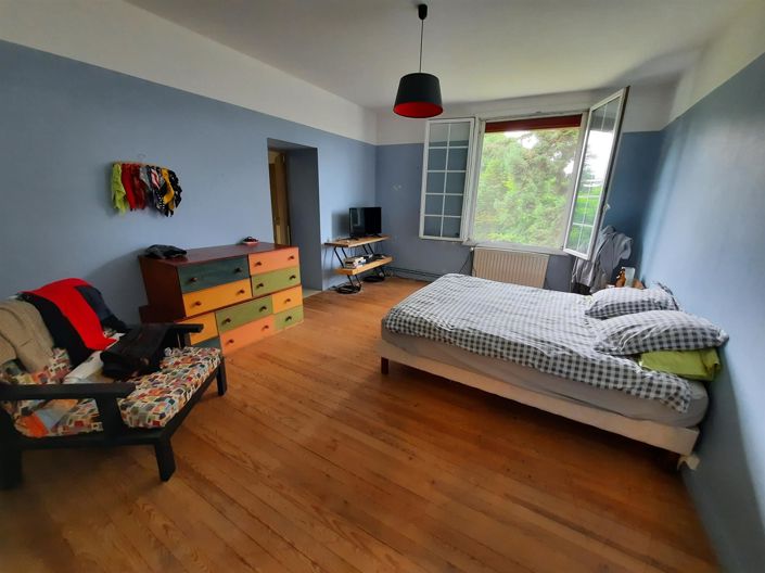 Image No.3-5 Bed House for sale