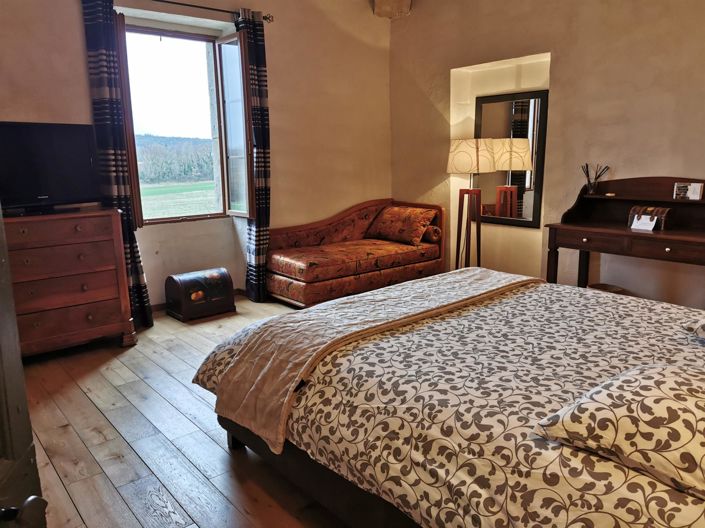 Image No.20-11 Bed House for sale