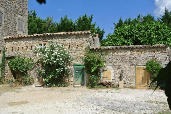 Image No.8-11 Bed House for sale