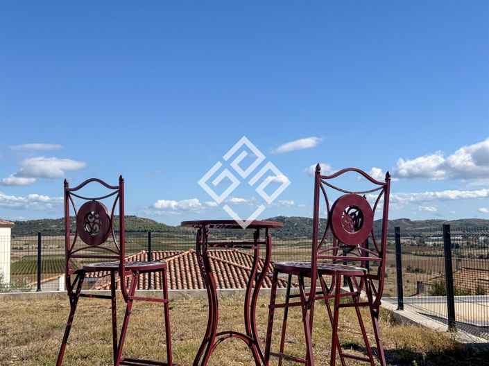 Image No.20-4 Bed House for sale