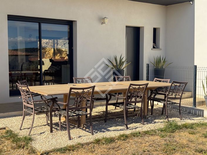 Image No.22-4 Bed House for sale