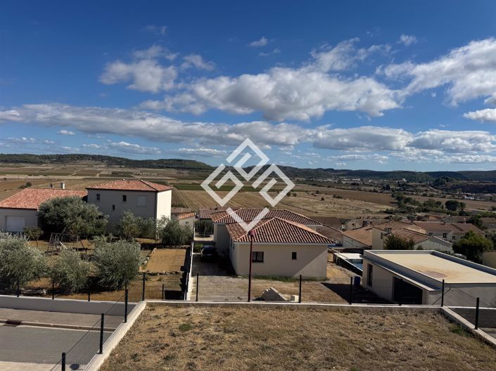 Image No.23-4 Bed House for sale