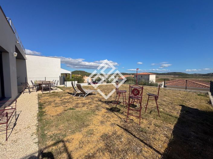 Image No.24-4 Bed House for sale