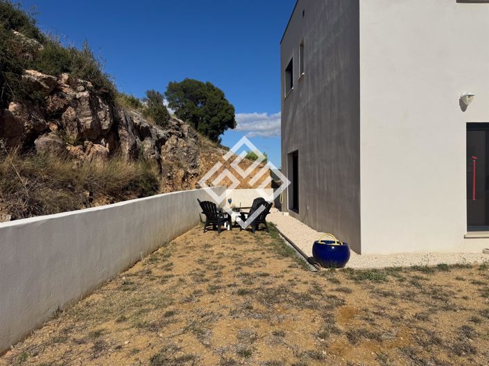 Image No.25-4 Bed House for sale