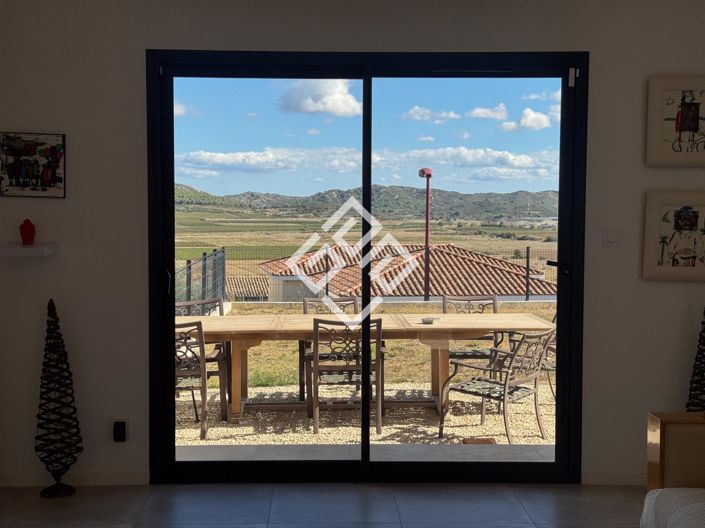 Image No.6-4 Bed House for sale