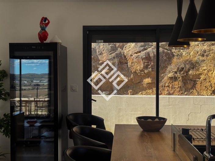 Image No.9-4 Bed House for sale