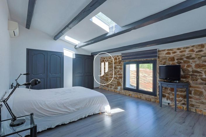 Image No.11-6 Bed House for sale