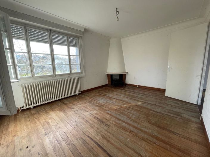 Image No.13-5 Bed House for sale