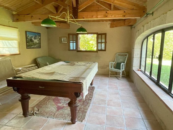 Image No.17-7 Bed House for sale