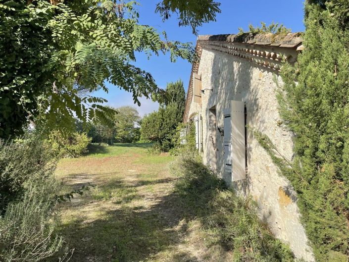 Image No.18-7 Bed House for sale